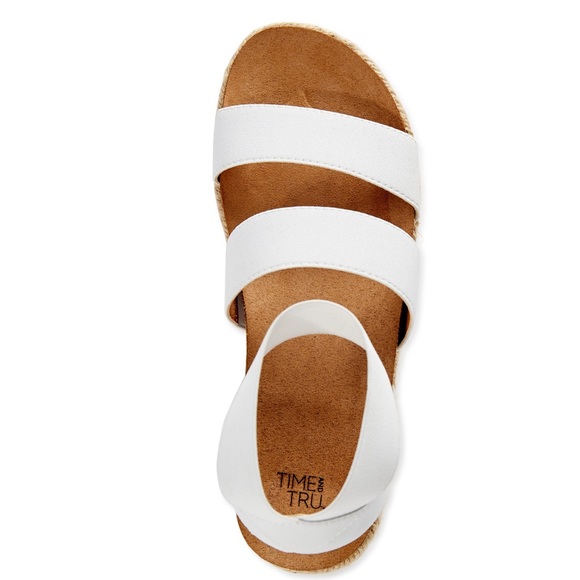 New Time & Tru White Strappy Flatform Sandals - Picture 4 of 14